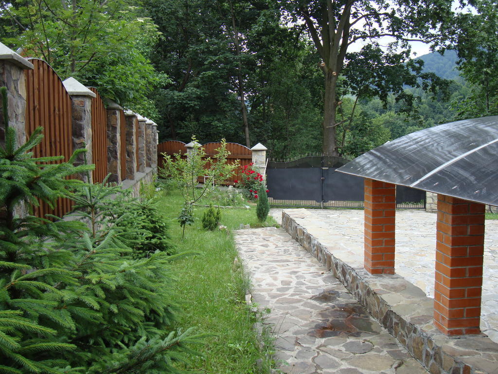 Котедж Гірський Iaremcea Exterior foto