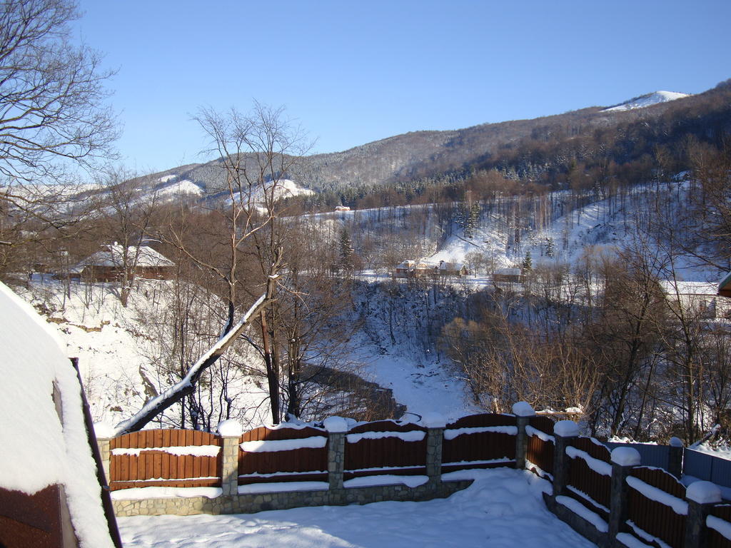 Котедж Гірський Iaremcea Exterior foto