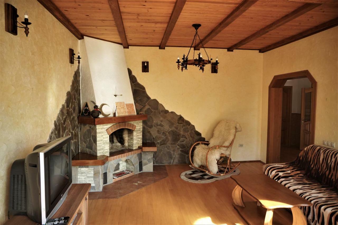 Котедж Гірський Iaremcea Exterior foto